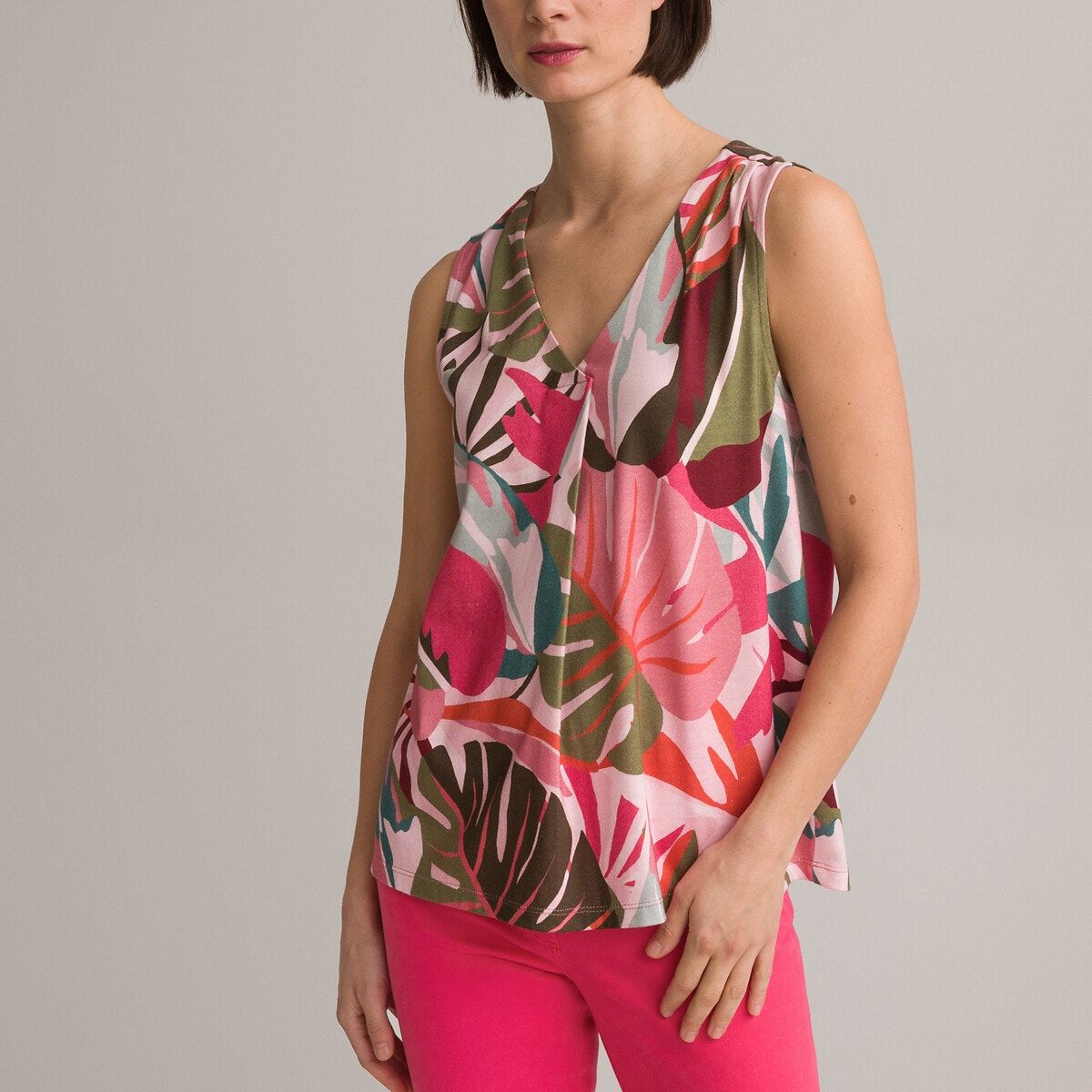 T-shirt imprimé col v, sans manches imprimé tropical Anne Weyburn