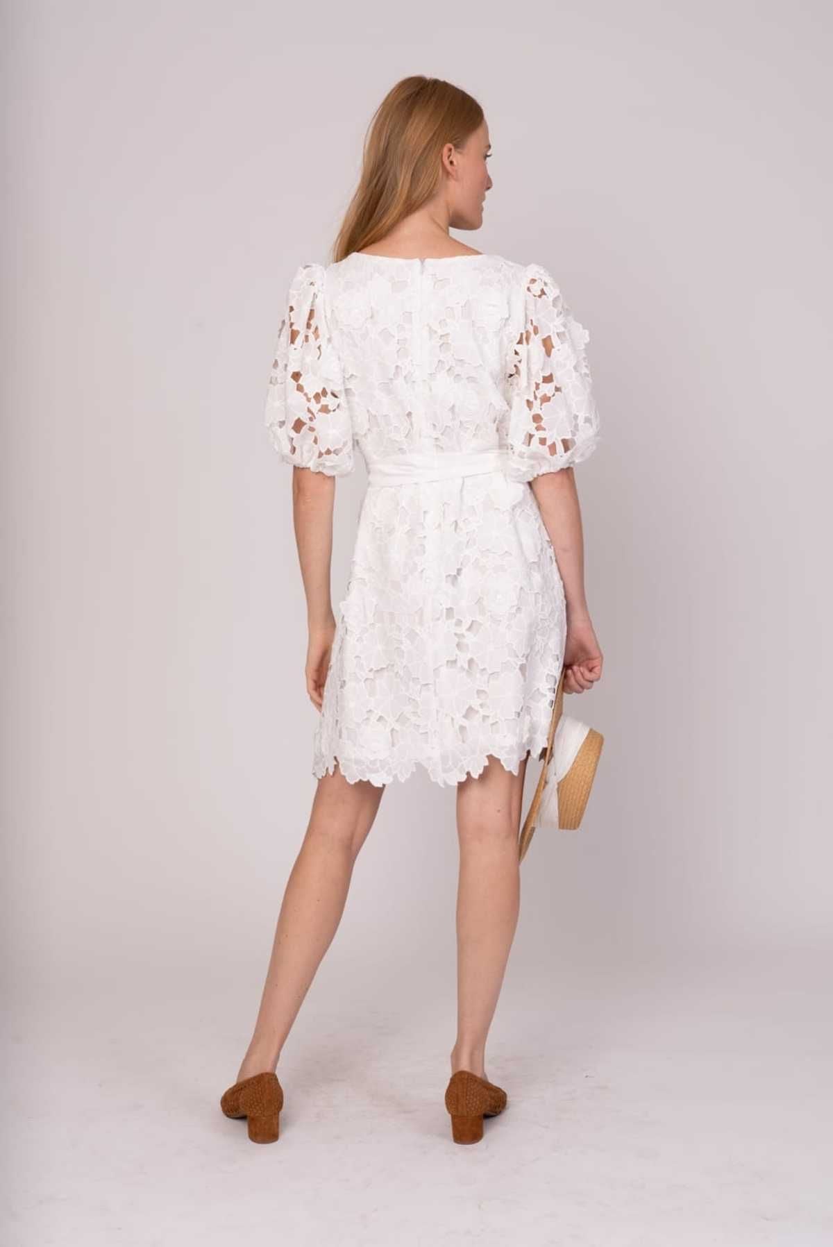Robe courte unie fleurs ajourées promesse blanc Derhy